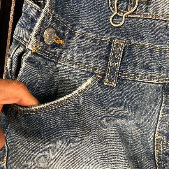 Levi’s girls Shorts Overalls Adjustable Straps Shortall Relax Fit Size 10 Youth - Picture 7 of 12